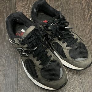 New Balance 2002R Faded Black Runners
